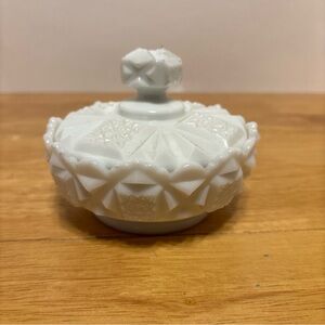 Westmoreland Milk Glass Candy Dish with Lid, Old Quilt Pattern, 5"W X 4" T